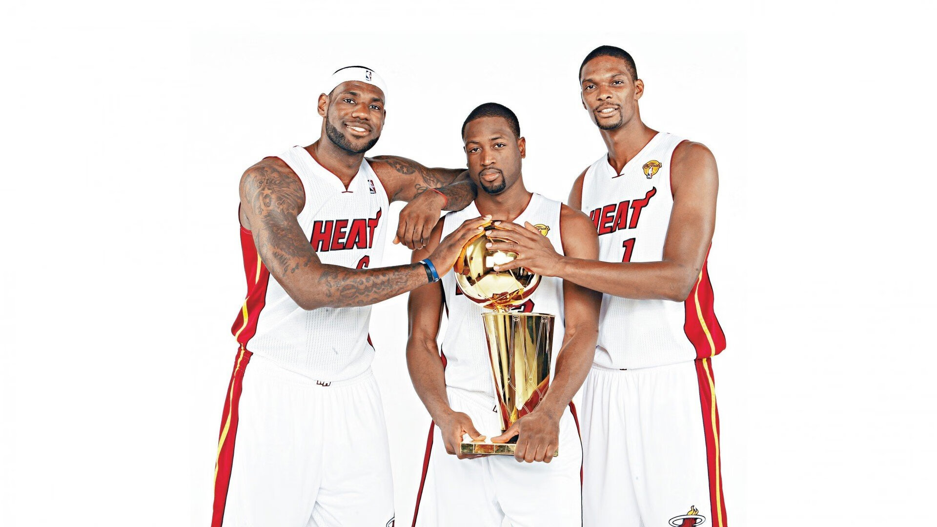 《电竞内容创作：视频、直播、短片的多维度发展》，电竞视频制作